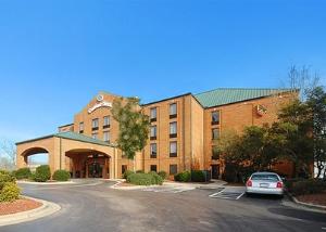 Comfort Suites Riverfront Park New Bern