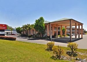 Econo Lodge Inn & Suites Albany