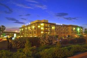 Oxford Inn & Suites Lancaster