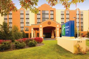 Holiday Inn Express Suites Hotel South Portland