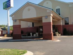 Holiday Inn Express Hotel & Suites Trussville