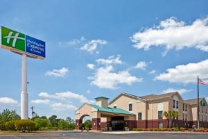 Holiday Inn Express Hotel & Suites Milton
