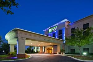Holiday Inn Express Hotel & Suites NW Tampa
