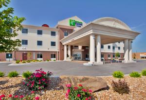 Holiday Inn Express Hotel & Suites Sedalia