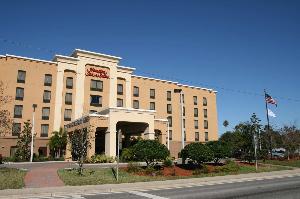Hampton Inn & Suites Largo