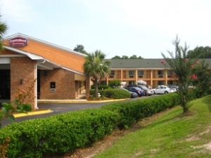 Country Hearth Inn & Suites North Charleston