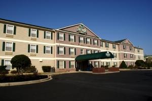 Home Town Suites Anderson