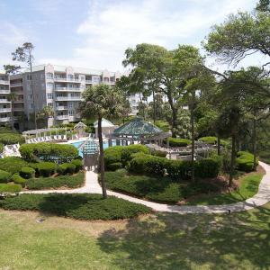 Bluff Villas By Resortquest Hilton Head Island