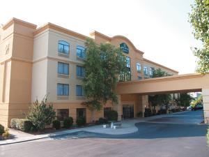 La Quinta Inn Suites Dalton