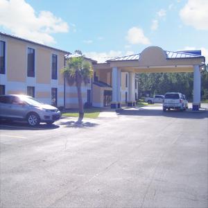 Deluxe Inn Moss Point
