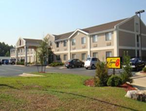 Super 8 Hotel Clinton