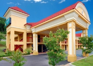 Quality Inn & Suites Dalton