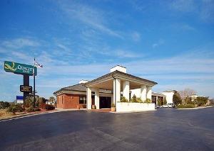Quality Hotel Morehead City