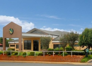 Quality Inn South Duncan