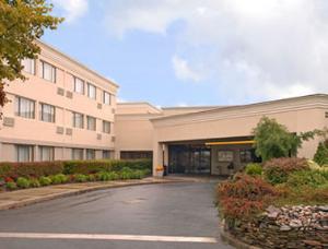 Ramada Inn & Suites Toms River