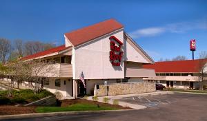 Red Roof Inn Willoughby