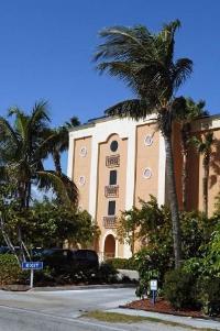 Sandhurst Hotel & Suites Fort Pierce